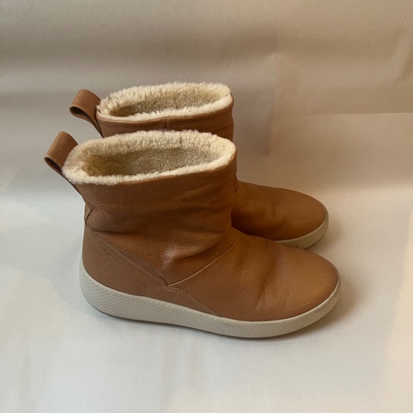 Ecco Ukiuk 2.0 Volluto Leather Shearling Casual Winter Cold Weather Boot Shoes - Picture 7 of 12